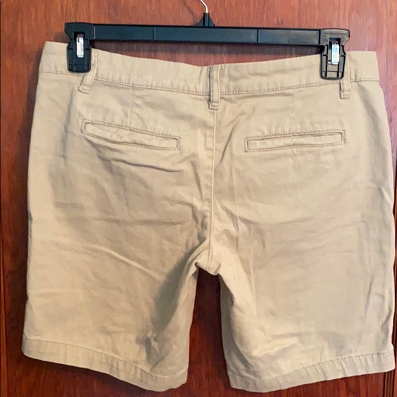 Aeropostale khaki stretch shorts - Picture 2 of 3